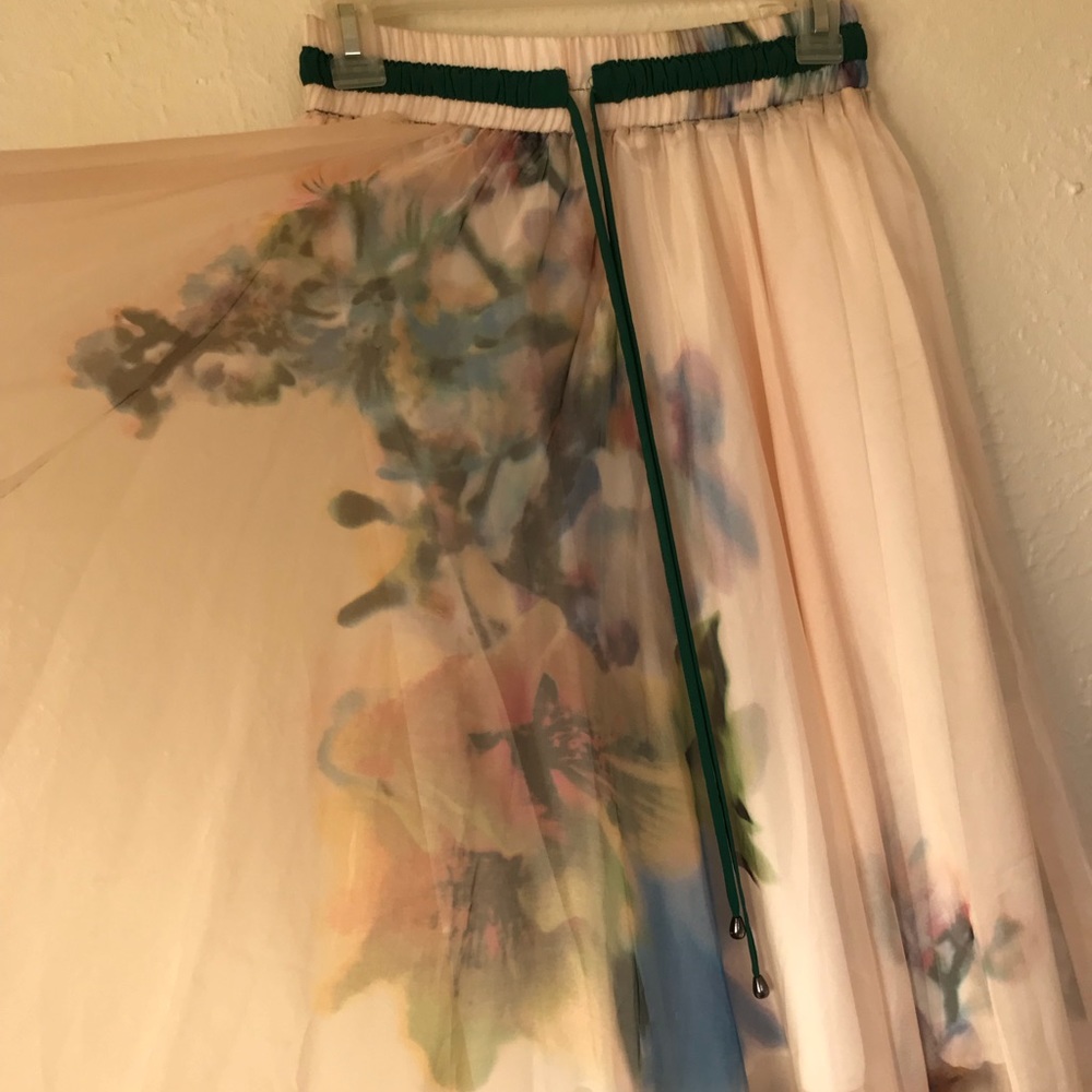 Women skirt